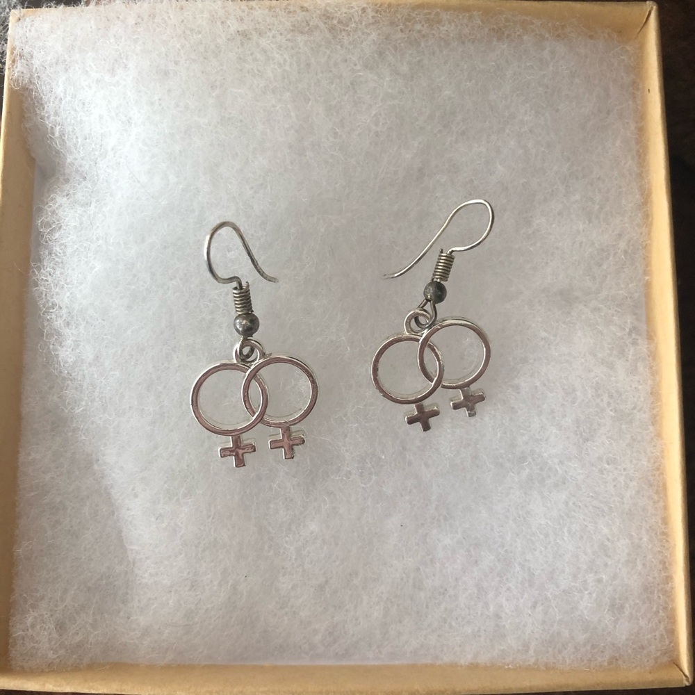 Double Venus Lesbian Earrings🌈